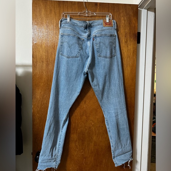 Levi’s 501 Skinny Light Wash - Picture 2 of 5